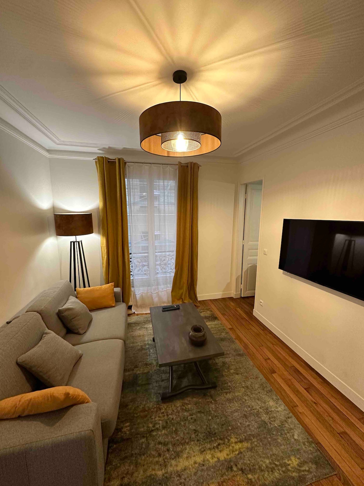 Annonce Airbnb populaire: New apartment near Eiffel Tower à Paris