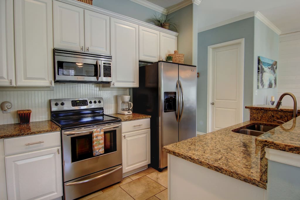 Margaritaville 132 BE-Kitchen