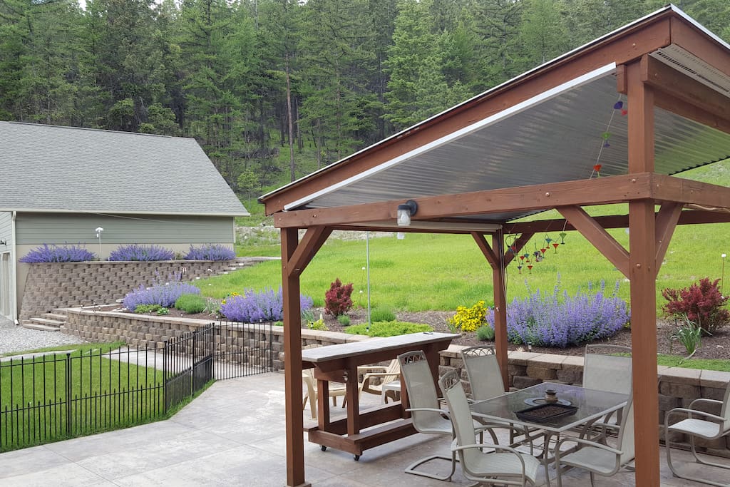 Back Patio with Gazebo, Hot Tub and Fire Pit