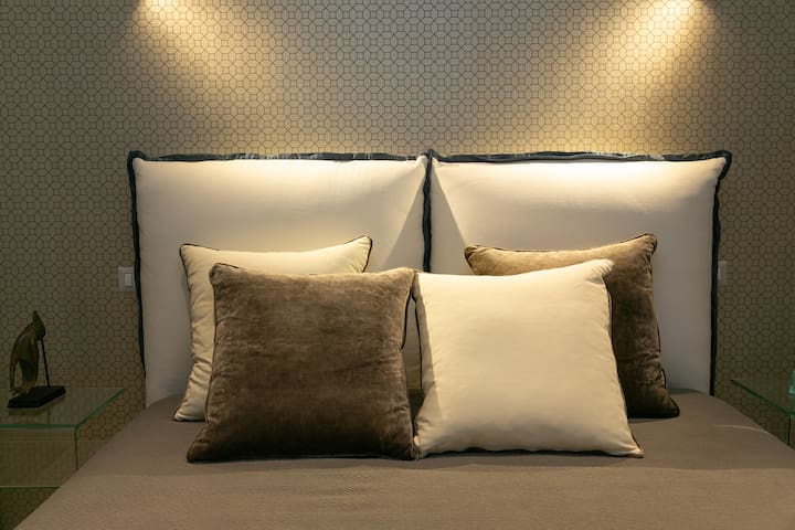 piazza del popolo glamour suite gallery image 2