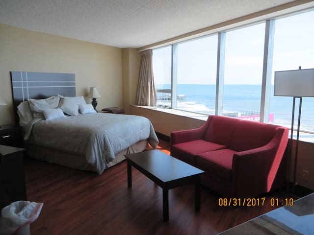 Beachfront Studio Condo w/ Spectacular Views!