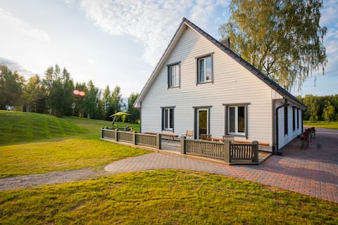 Truuta Holiday House & Padel Court