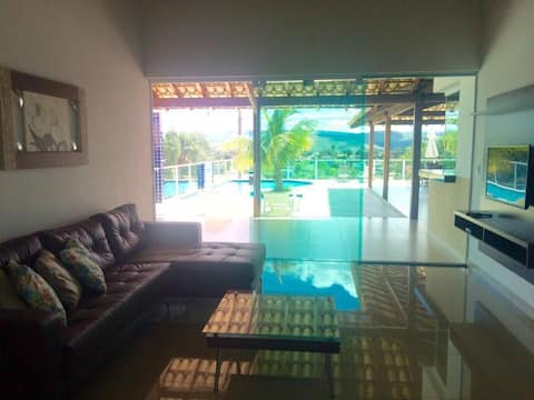 Airbnb em destaque: House in Escarpas do Lago with air-conditioning in all bedrooms em Capitólio