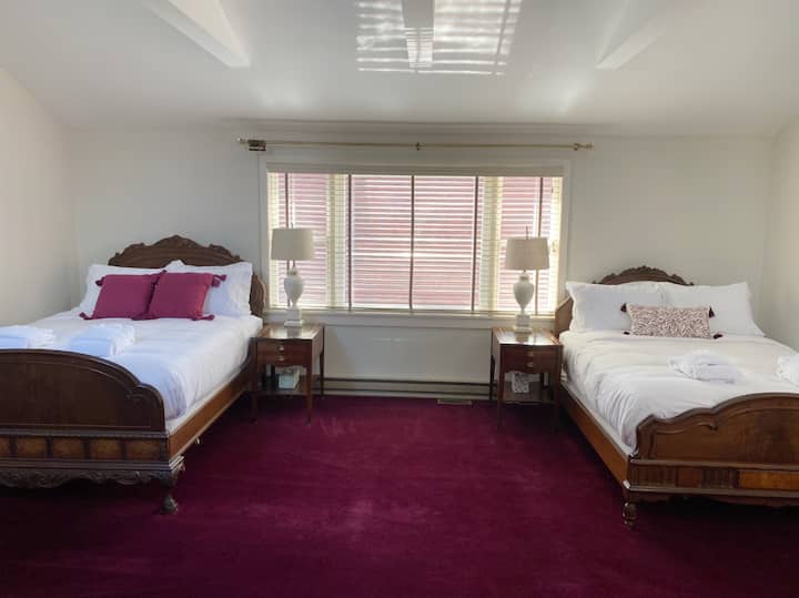 Loft - Queen + Queen