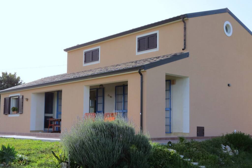 Casa lato levante.