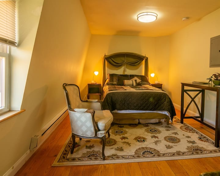 เตียงขนาดใหญ่แสนสบาย