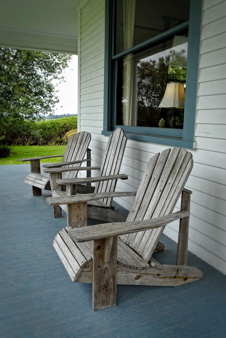 Historic Farm House sleeps up to 10 Houses for Rent in Coupeville