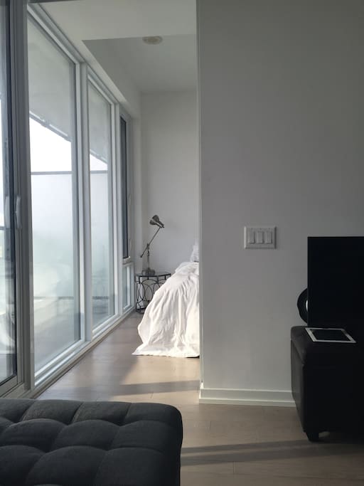 Bedroom/Balcony