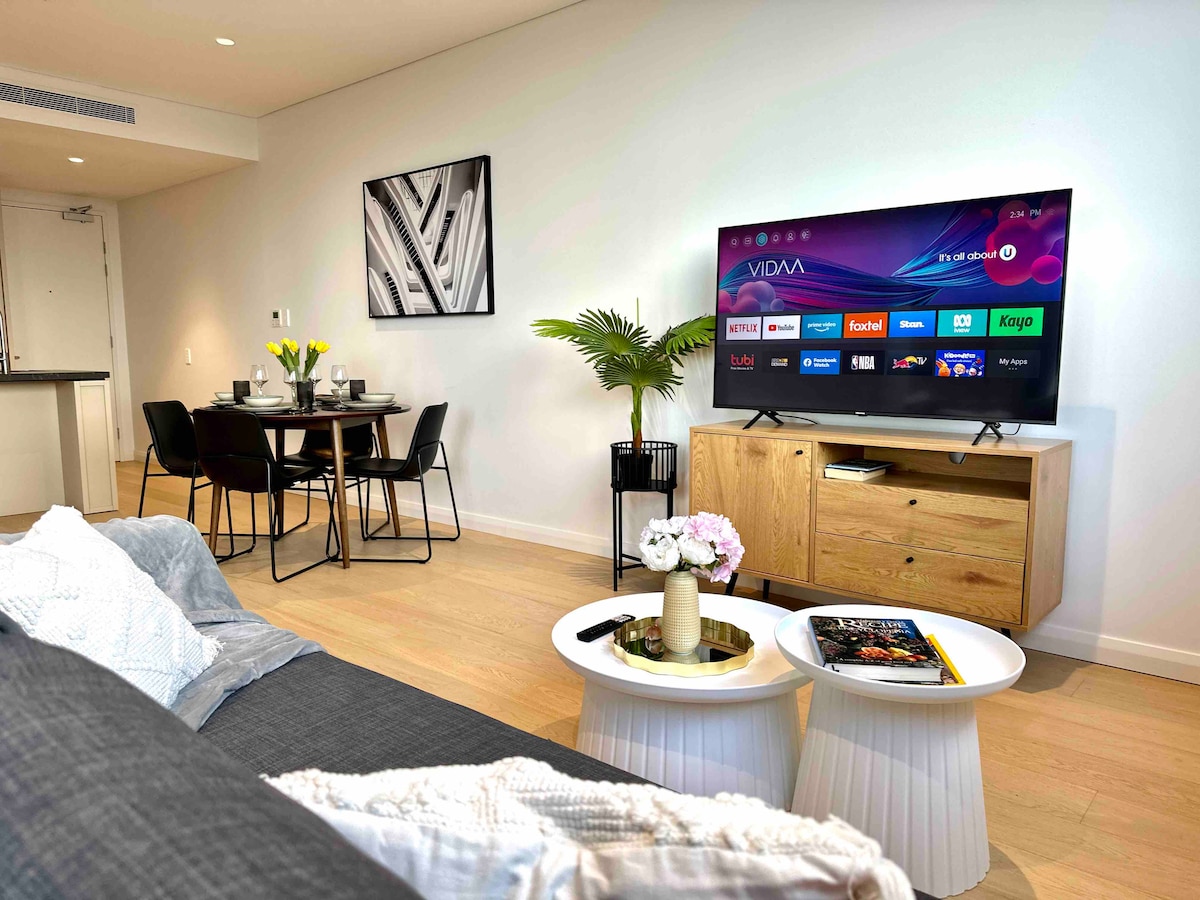 MQ Exceptional Apt in Great Location