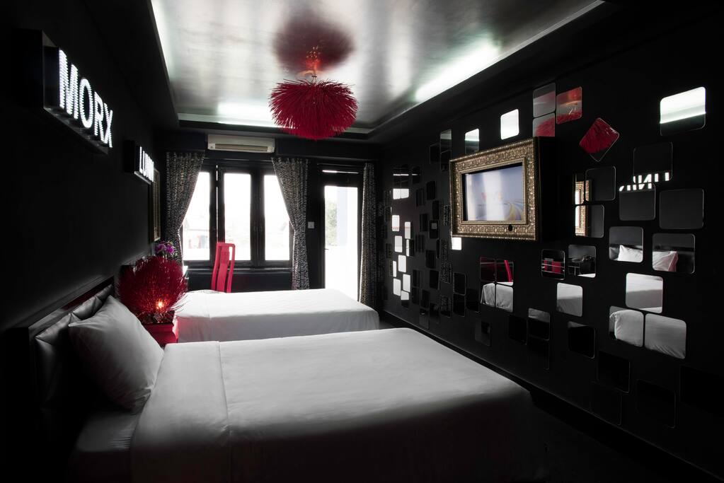Romantic and Charming
