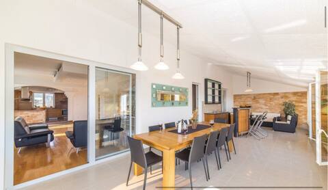 Top performing Airbnb: Holiday House Trogir VILLA SHELL in Plano