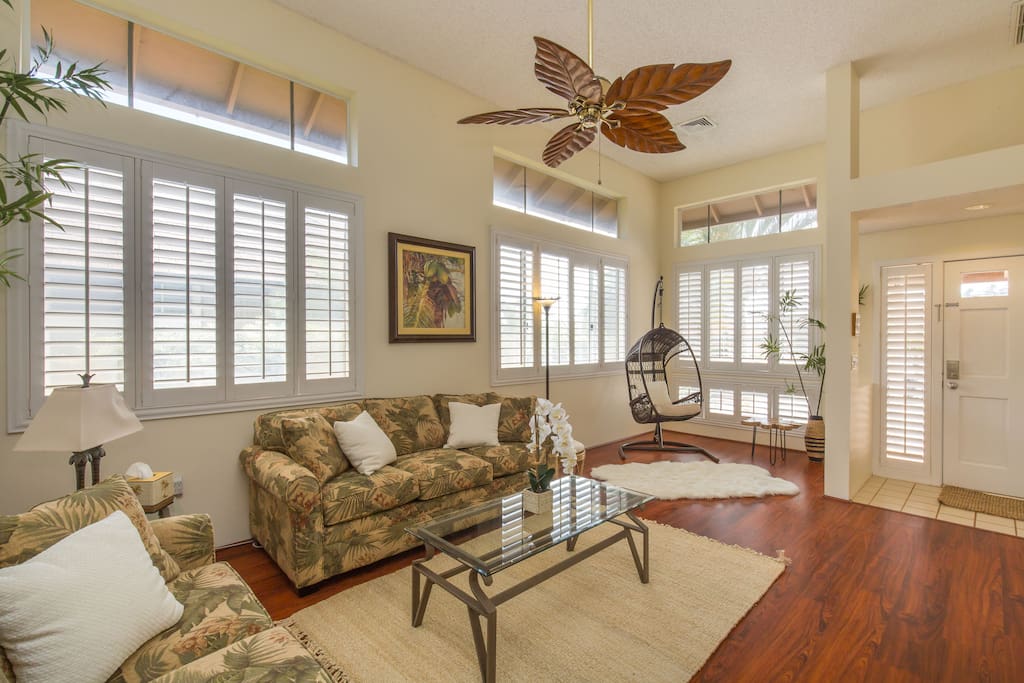 Living room has flatscreen smart TV, wifi