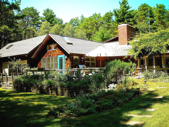 Hidden Hideaway in the Hamptons! Houses for Rent in East Hampton, New York, United States Airbnb