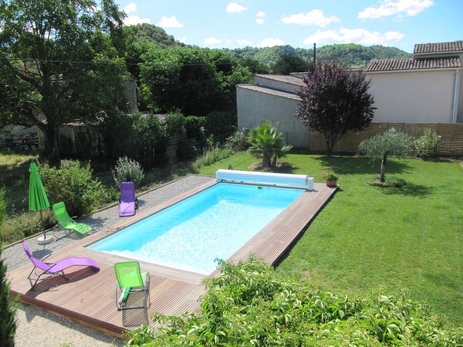 Piscine, vue de la chambre