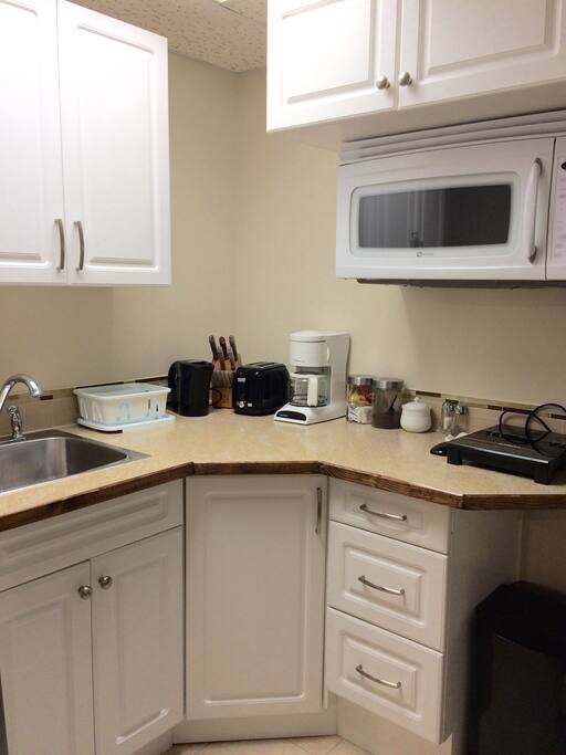 A kitchenette with everything you need!