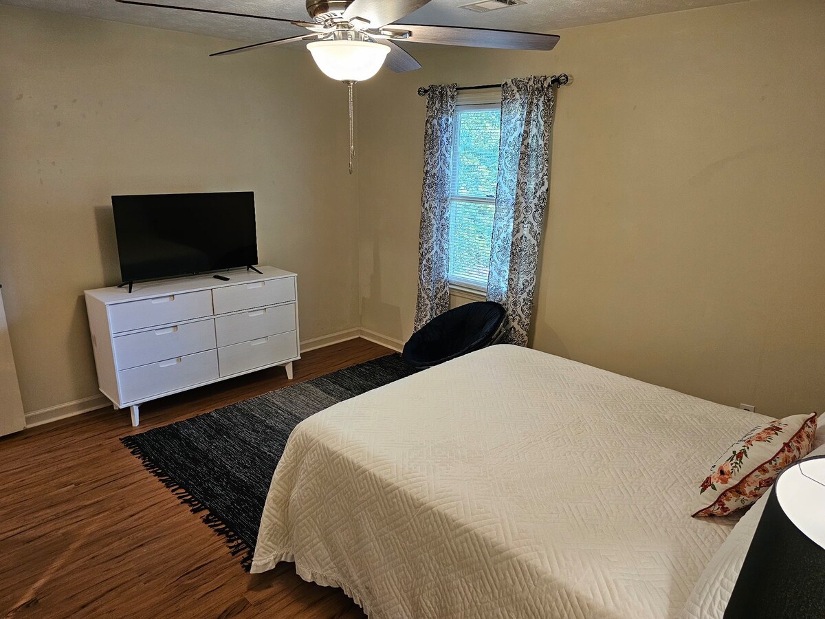 Двойно легло с 45-инчов телевизор 