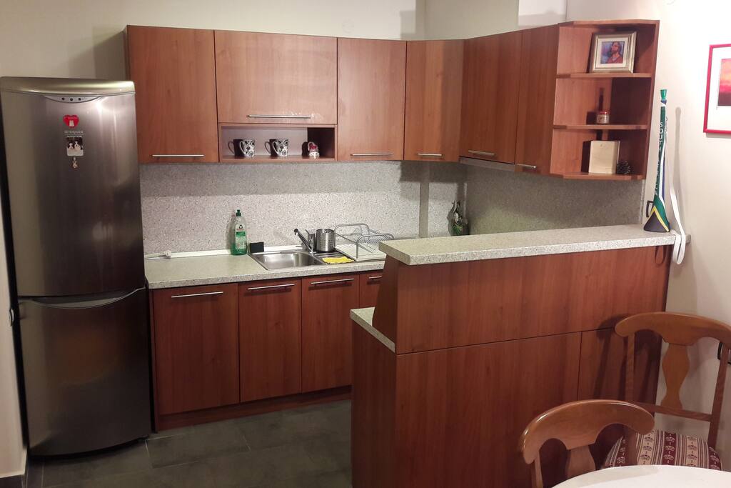 Fully equipped kitchen - fridge, oven, glass-stove, dish-washer