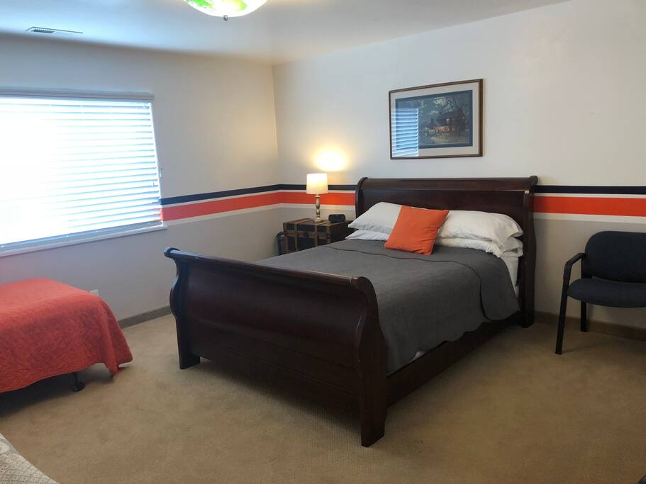 2nd Room- 1 Queen & 1 Single