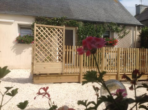 Top Airbnb: PLOUGUERNEAU L'ABRI DU PÊCHEUR 200 M FROM THE BEACH in Plouguerneau