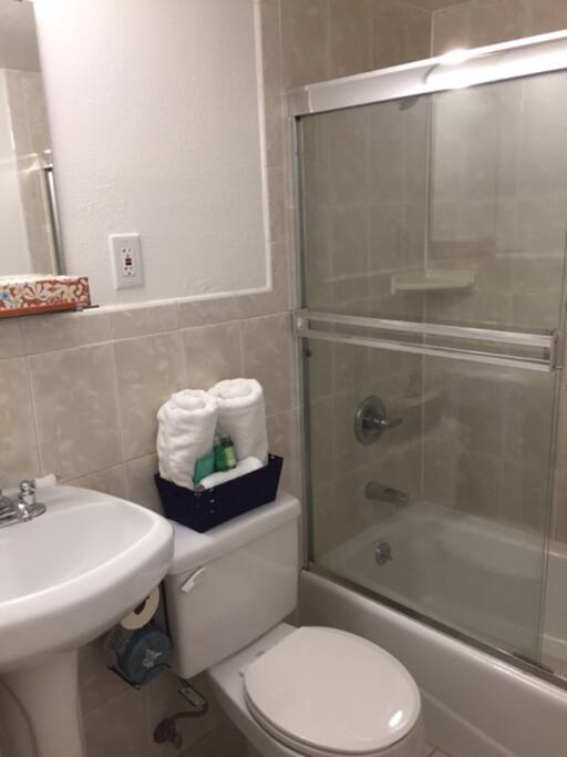 Private bathroom.
Amenities provided.