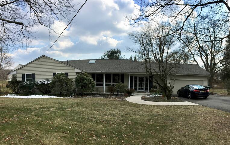 Monmouth County country living convenient to all