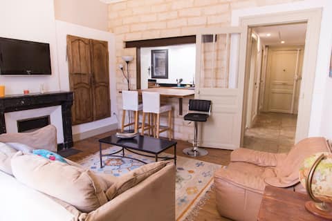 T2 de caractère 60 m2 en centre-ville avec parking