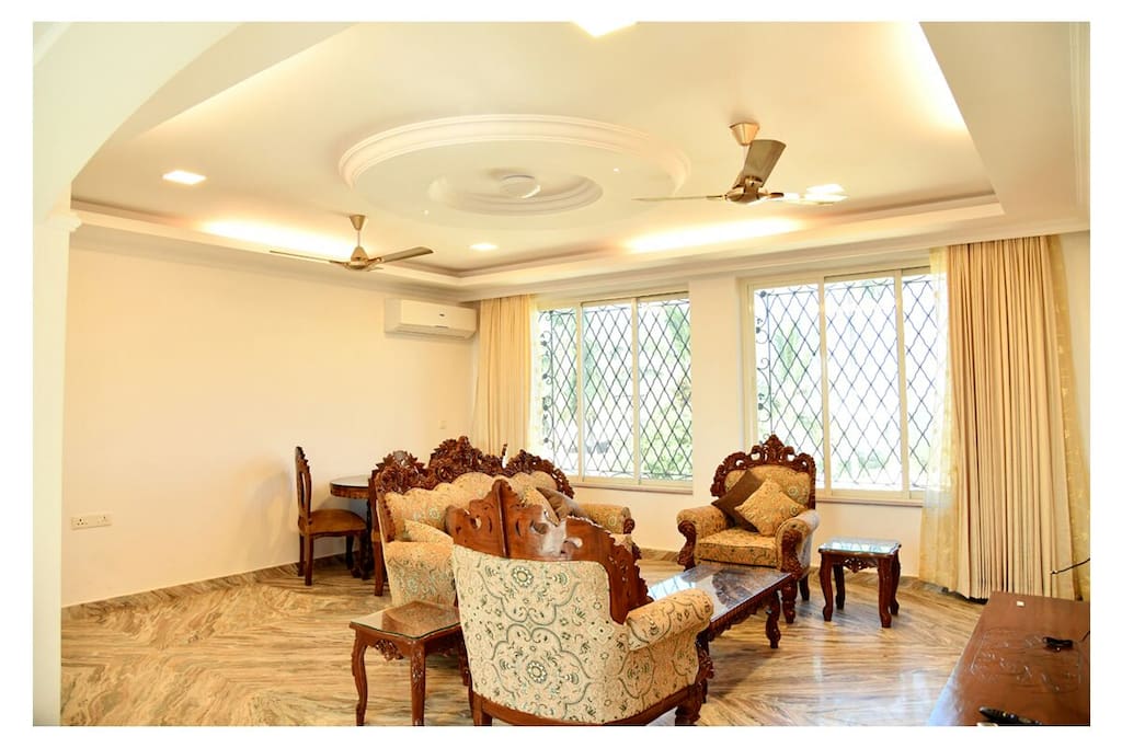 2nd apartments hall n dining