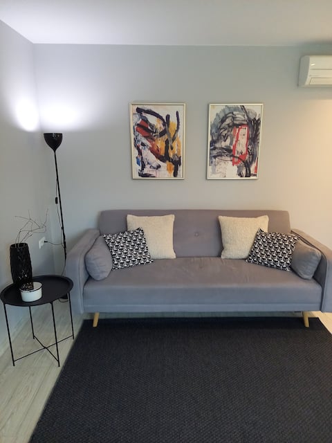 Top Airbnb: Self-contained part of a house with garden in Варна
