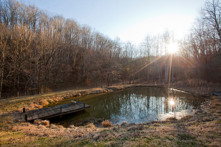 Fork Inn's Pond Cottage (2BR/1Bath), HotTub PC