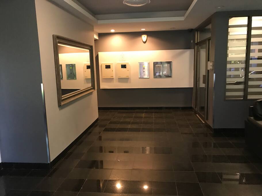 Entrée du bâtiment