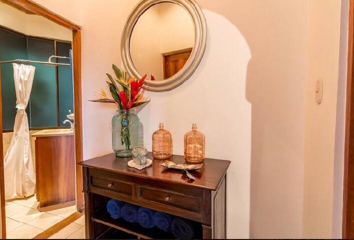 2 bedroom, 2 bathroom house with gorgeous pool!