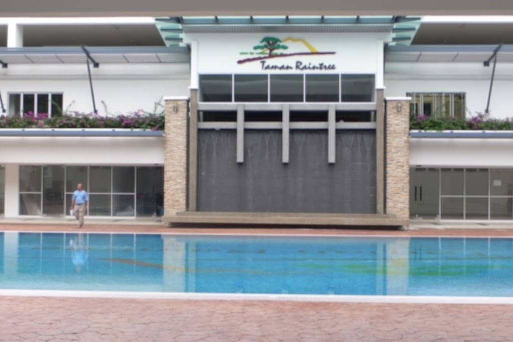 Swimming pool, Jaccuzi, Steam and Sauna