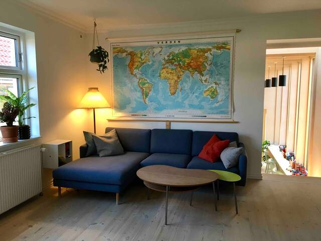 Green & sunny oasis close to beach and city center gallery image 3