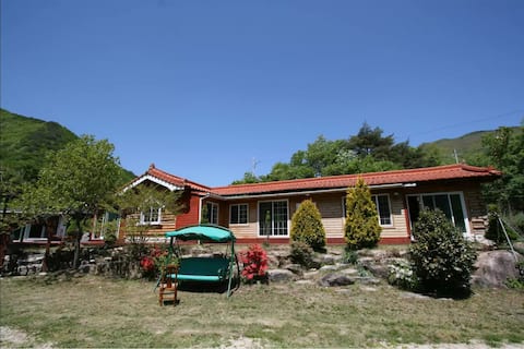 Haebada Log Cabin Pension & Camping (Use of a private house built entirely of logs in a spacious yar