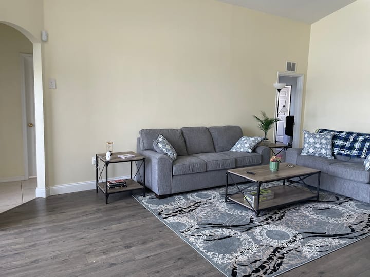 Mini Suite W/private Bathroom; Near Parks,shopping - Davenport, FL
