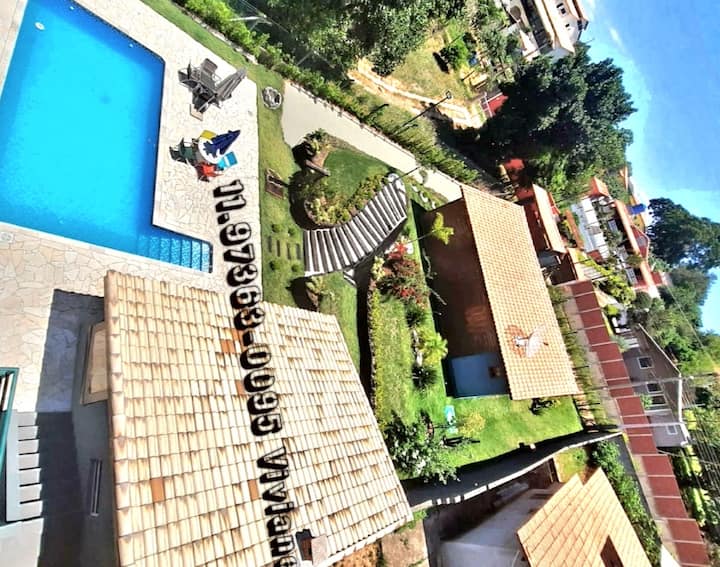 Casa 4 quartos, com piscina