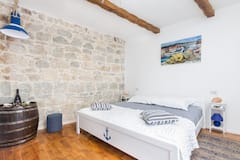 OLD+TOWN+authentic+room+in+Villa%282%29