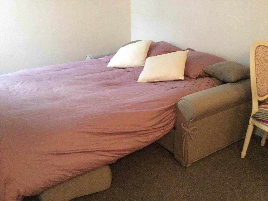 Double Bed