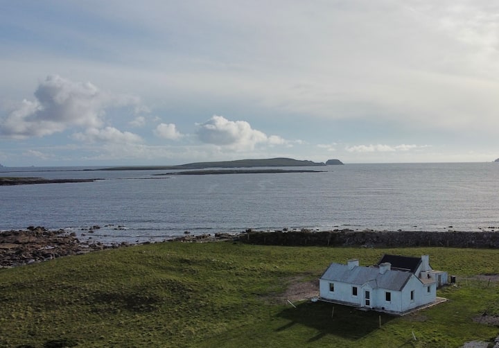 Beach House Blacksod, Belmullet (Entire House) Villas for Rent in Surgeview Blacksod Belmullet