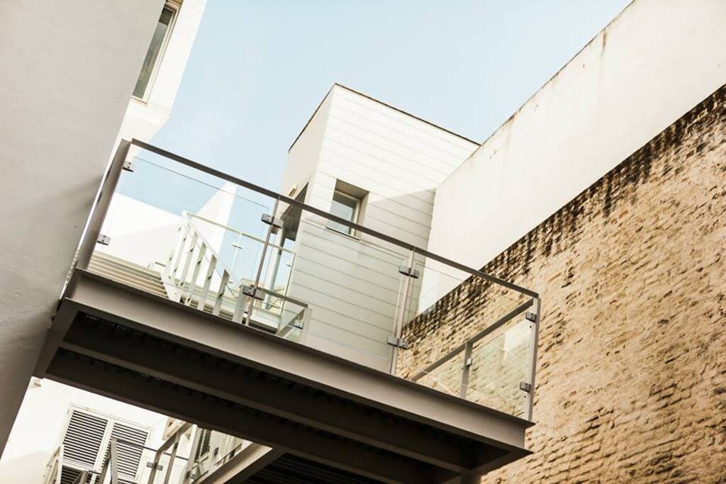 Staircase entrance to the apartment with terrace