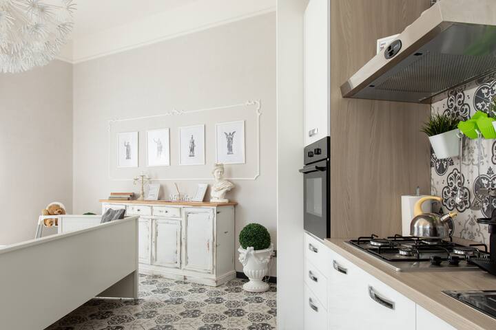 Trevi Fountain, Your Italian Holidays gallery image 3