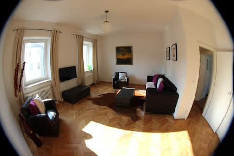 Popular Airbnb listing: Cosy in French Quarter, central in Haidhausen Süd
