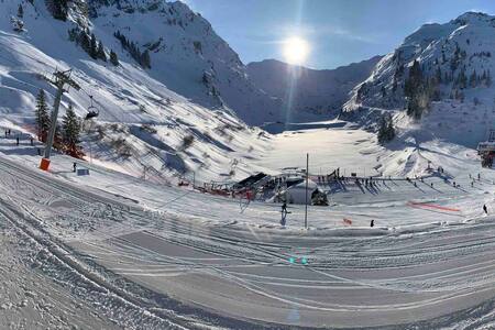 Appartement au pied des pistes avec balcon (4pers)