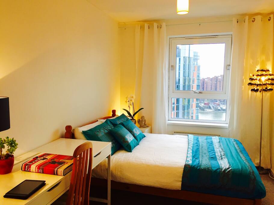 A Fresh Clean and very comfortable double bedroom with views of the river, chelsea barracks and wembley stadium