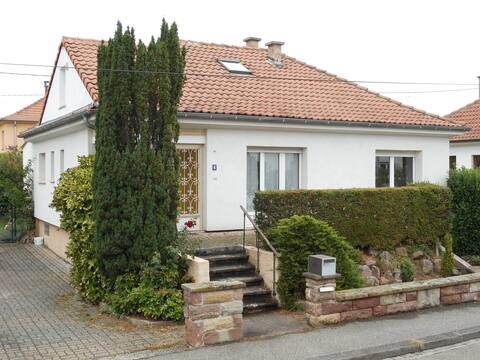 Quiet detached house