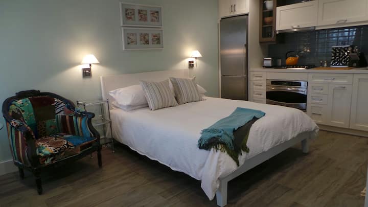 Modern, Garden Studio In North Park! - San Diego, CA
