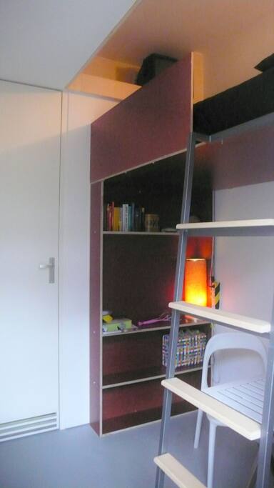 slaapkamer met hoogslaper