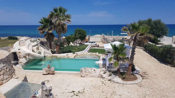 TRULLO BY THE SEA, GRAN PRIVACY