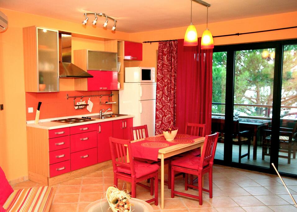 Livingroom-kitchen area
