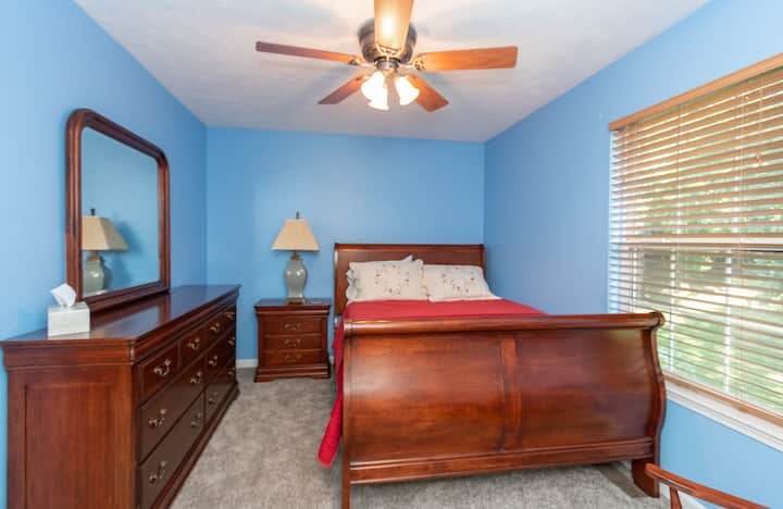 Брачен кревет (широк 150 - 179 см)